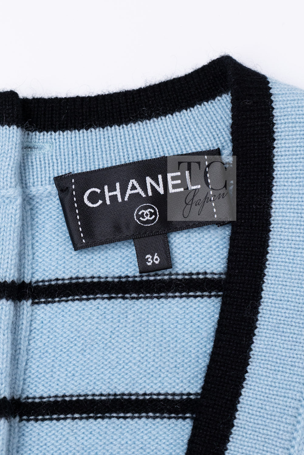 シャネル カーディガン CHANEL 25S 水色 ライトブルー ブラック ストライプ バイカラー カシミヤ ニット ジェニー着用 38