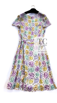CHANEL 98S Vintage CC Logo Floral Pattern Ivory Silk 100% Dress 36 38 シャネル ヴィンテージ CCロゴ 花柄 アイボリー シルク100% ワンピース 即発