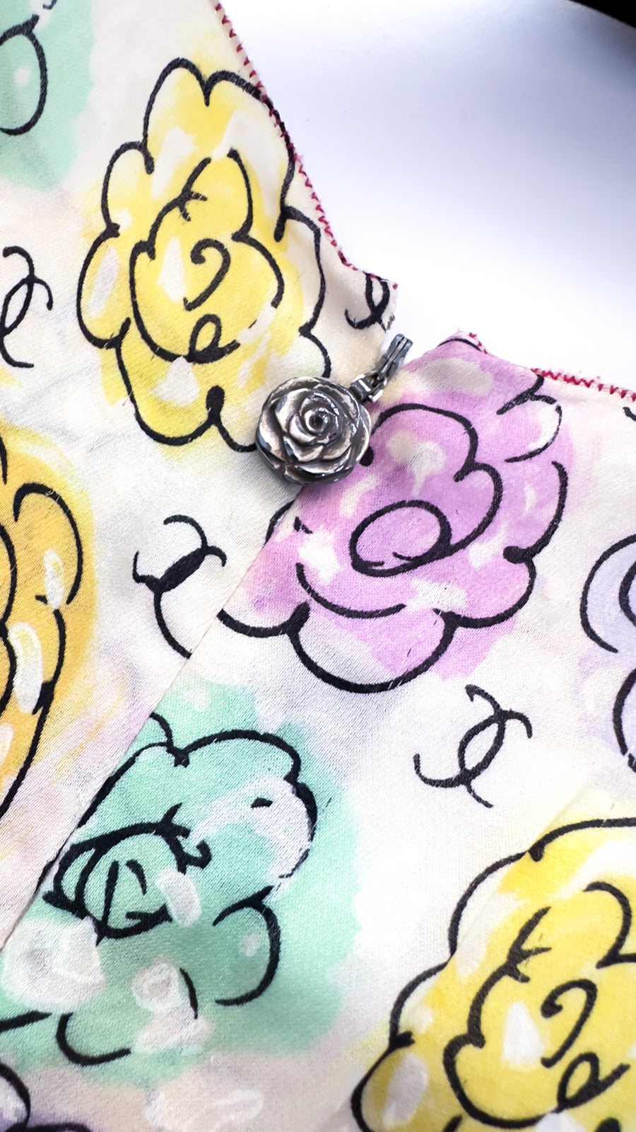CHANEL 98S Vintage CC Logo Floral Pattern Ivory Silk 100% Dress 36 38 シャネル ヴィンテージ CCロゴ 花柄 アイボリー シルク100% ワンピース 即発