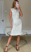 CHANEL 16PS White Gray Sleeveless CC Buttons Stretch Knit Dress 36 シャネル ホワイト グレー ストレッチ ノースリーブ CC ボタン ニット ワンピース 即発