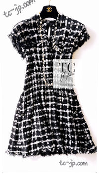 CHANEL 11C Black White Woven Accents Tunic Dress 38 シャネル ブラック ホワイト ルサージュ ツイード グリポア宝石ボタン チュニック ワンピース 即発