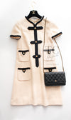 CHANEL 05A Cream Black Trim CC Buttons Wool Dress 36 シャネル クリーム ブラック トリム ココボタン 半袖 ウール ワンピース 即発