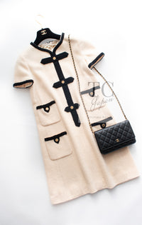 CHANEL 05A Cream Black Trim CC Buttons Wool Dress 36 シャネル クリーム ブラック トリム ココボタン 半袖 ウール ワンピース 即発