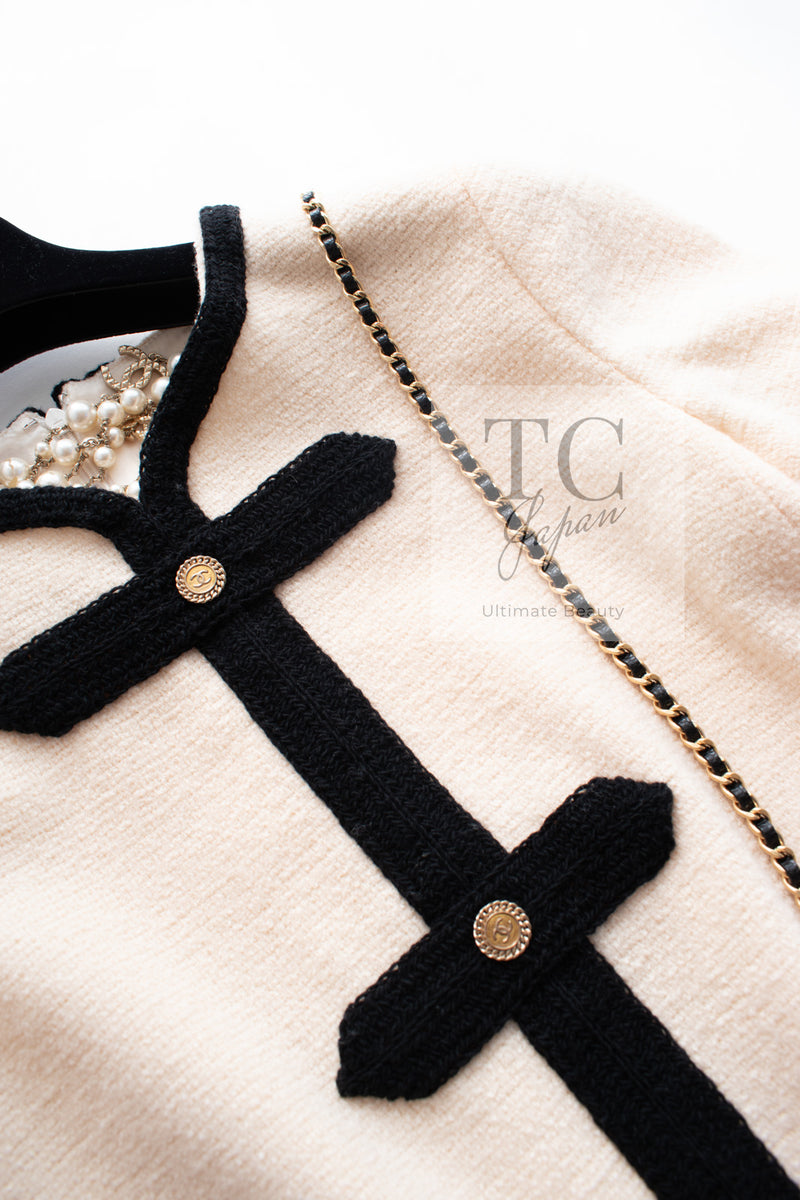 CHANEL 05A Cream Black Trim CC Buttons Wool Dress 36 シャネル クリーム ブラック トリム ココボタン 半袖 ウール ワンピース 即発