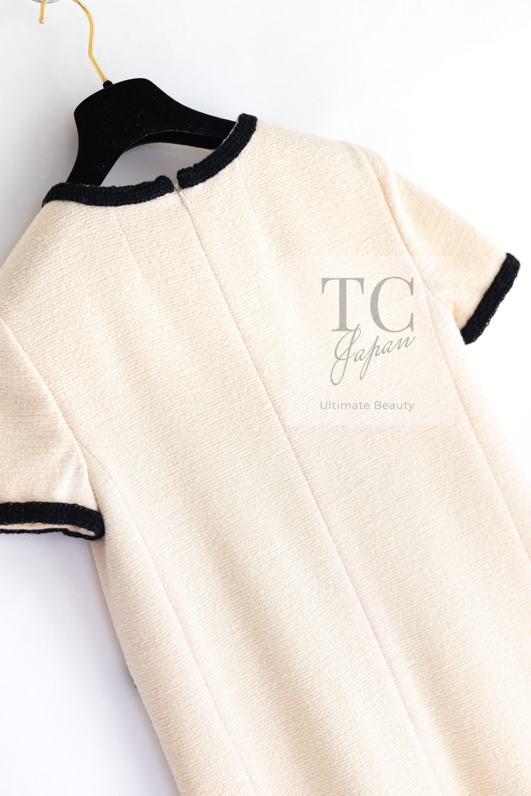 CHANEL 05A Cream Black Trim CC Buttons Wool Dress 36 シャネル クリーム ブラック トリム ココボタン 半袖 ウール ワンピース 即発