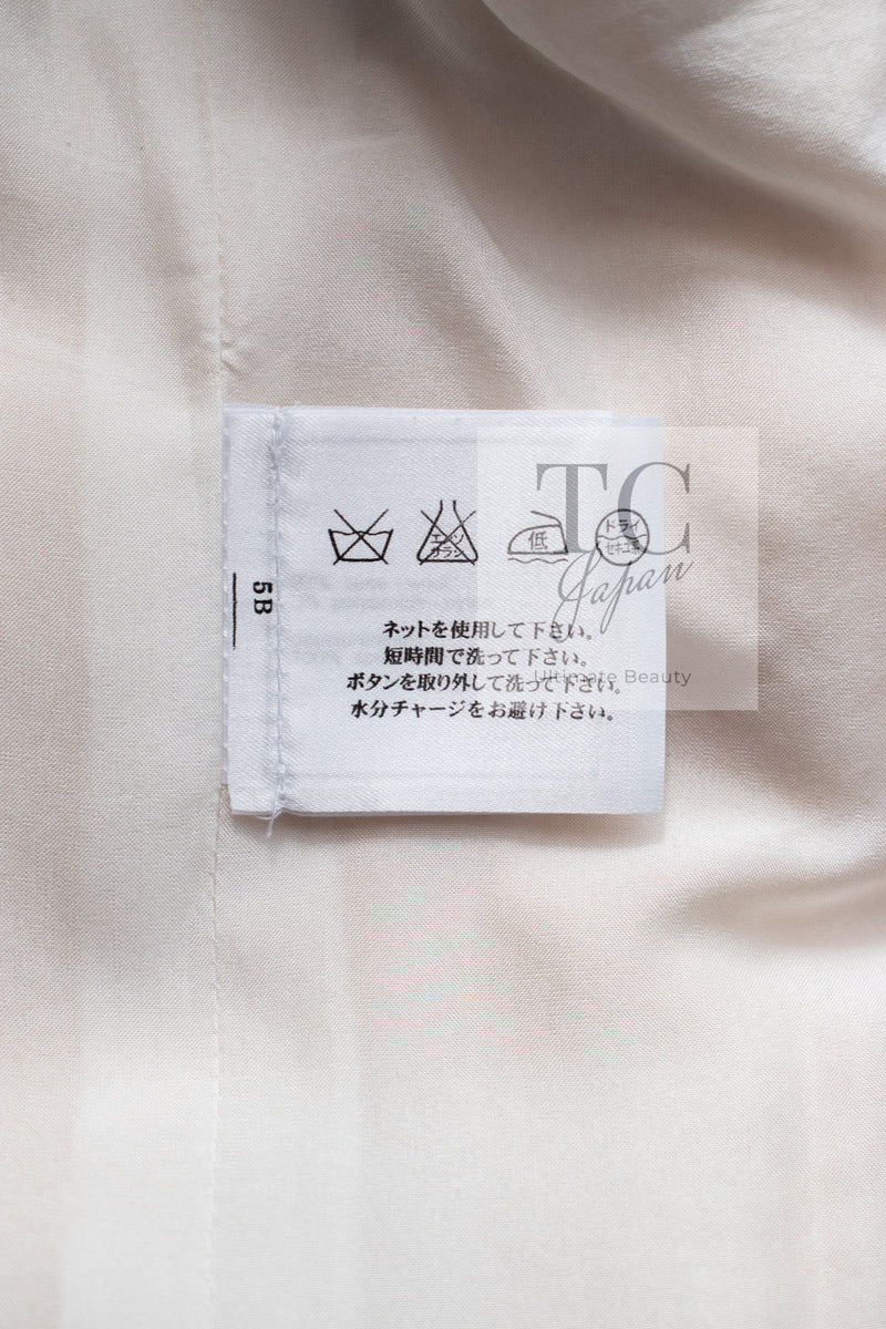 CHANEL 05A Cream Black Trim CC Buttons Wool Dress 36 シャネル クリーム ブラック トリム ココボタン 半袖 ウール ワンピース 即発