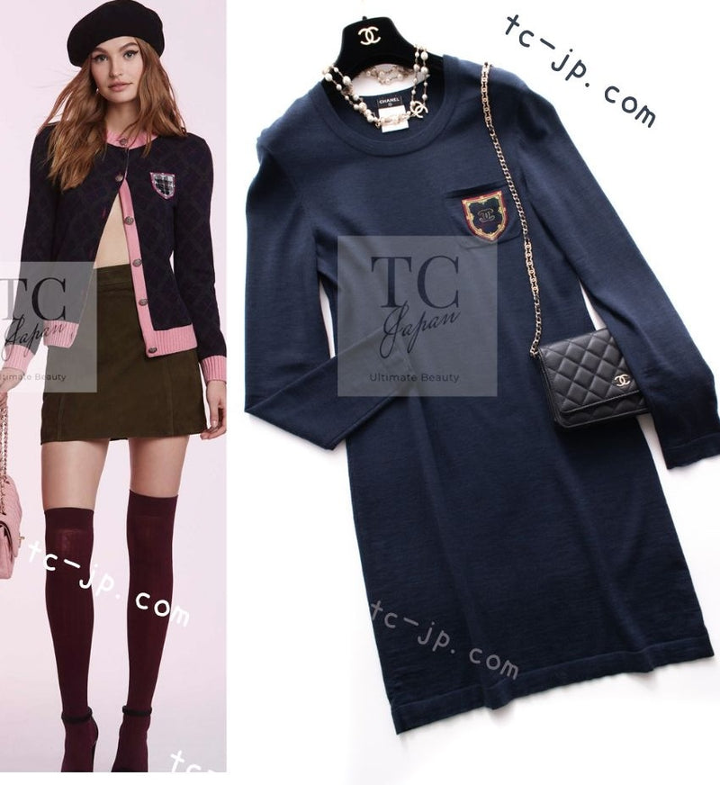 CHANEL 13PF Navy Emblem Wool 100% Stretch Knit Sweater Dress 36 シャネル ネイビー エンブレム ワッペン ウール100% ニット ストレッチ 薄手 セーター ワンピース 即発