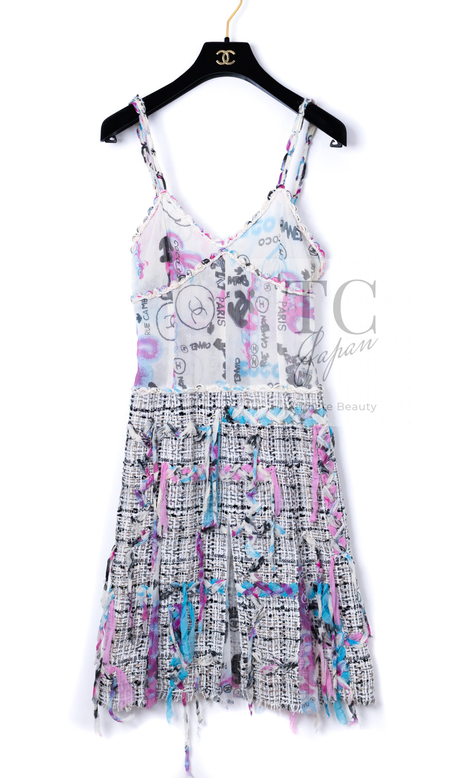 シャネル ワンピース CHANEL ホワイト グラフィティ ロゴ ツイード 07C