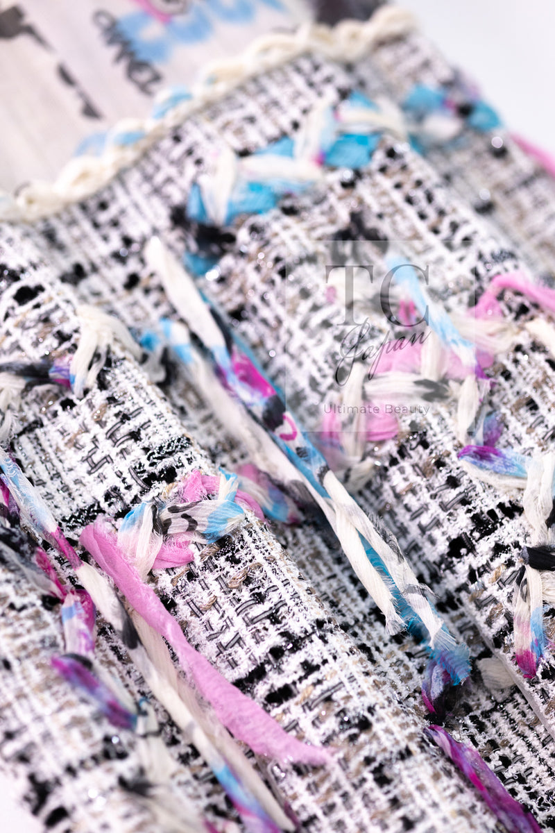 CHANEL 07C White Graffiti CC Logo Tweed Dress 36 シャネル ホワイト グラフィティ ロゴ ツイード ワンピース 即発