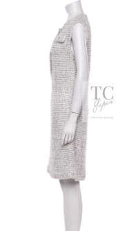 CHANEL 16PS White Gray Sleeveless CC Buttons Stretch Knit Dress 36 シャネル ホワイト グレー ストレッチ ノースリーブ CC ボタン ニット ワンピース 即発