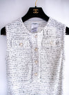 CHANEL 16PS White Gray Sleeveless CC Buttons Stretch Knit Dress 36 シャネル ホワイト グレー ストレッチ ノースリーブ CC ボタン ニット ワンピース 即発