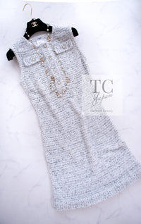 CHANEL 16PS White Gray Sleeveless CC Buttons Stretch Knit Dress 36 シャネル ホワイト グレー ストレッチ ノースリーブ CC ボタン ニット ワンピース 即発
