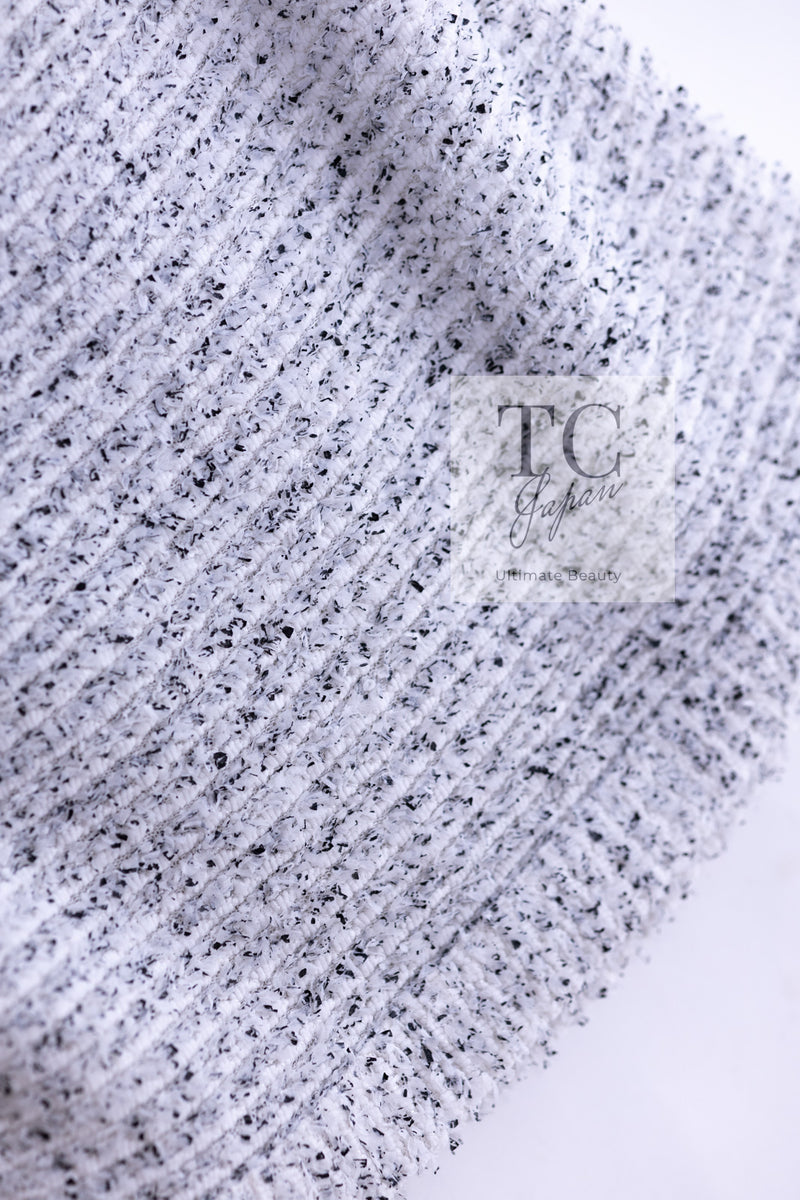 CHANEL 16PS White Gray Sleeveless CC Buttons Stretch Knit Dress 36 シャネル ホワイト グレー ストレッチ ノースリーブ CC ボタン ニット ワンピース 即発