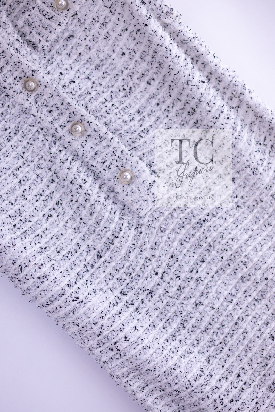 CHANEL 16PS White Gray Sleeveless CC Buttons Stretch Knit Dress 36 シャネル ホワイト グレー ストレッチ ノースリーブ CC ボタン ニット ワンピース 即発