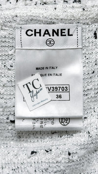 CHANEL 16PS White Gray Sleeveless CC Buttons Stretch Knit Dress 36 シャネル ホワイト グレー ストレッチ ノースリーブ CC ボタン ニット ワンピース 即発