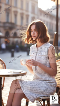 CHANEL 16PS White Gray Sleeveless CC Buttons Stretch Knit Dress 36 シャネル ホワイト グレー ストレッチ ノースリーブ CC ボタン ニット ワンピース 即発 - TC JAPAN