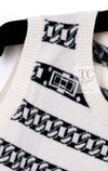 CHANEL 17PS Ivory Black Chain Turn Lock Pattern Cashmere Knit Dress 36 シャネル アイボリー ブラック チェーン & ターンロック 柄 カシミヤ ニット ワンピース 即発