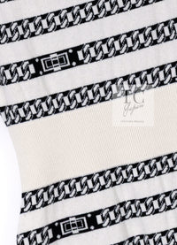 CHANEL 17PS Ivory Black Chain Turn Lock Pattern Cashmere Knit Dress 36 シャネル アイボリー ブラック チェーン & ターンロック 柄 カシミヤ ニット ワンピース 即発