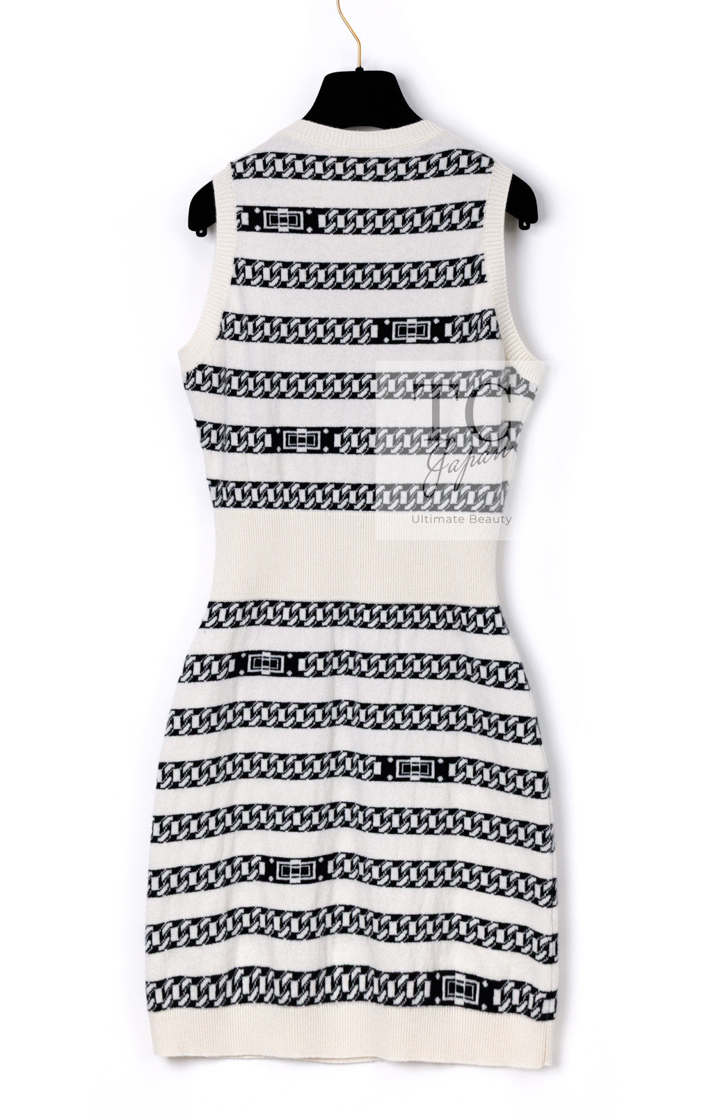 CHANEL 17PS Ivory Black Chain Turn Lock Pattern Cashmere Knit Dress 36 シャネル アイボリー ブラック チェーン & ターンロック 柄 カシミヤ ニット ワンピース 即発