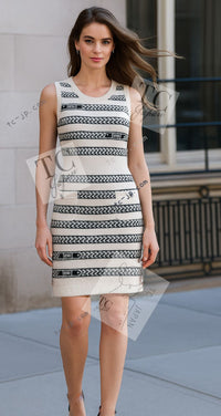 CHANEL 17PS Navy Ivory Chain Turn Lock Pattern Cashmere Knit Dress 38 シャネル ネイビー アイボリー チェーン & ターンロック 柄 カシミヤ ニット ワンピース 即発