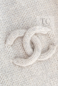 CHANEL 09A Beige Wool Cashmere CC Logo Knit Dress 34 シャネル ベージュ ウール カシミア CC ロゴ ニット ワンピース 即発