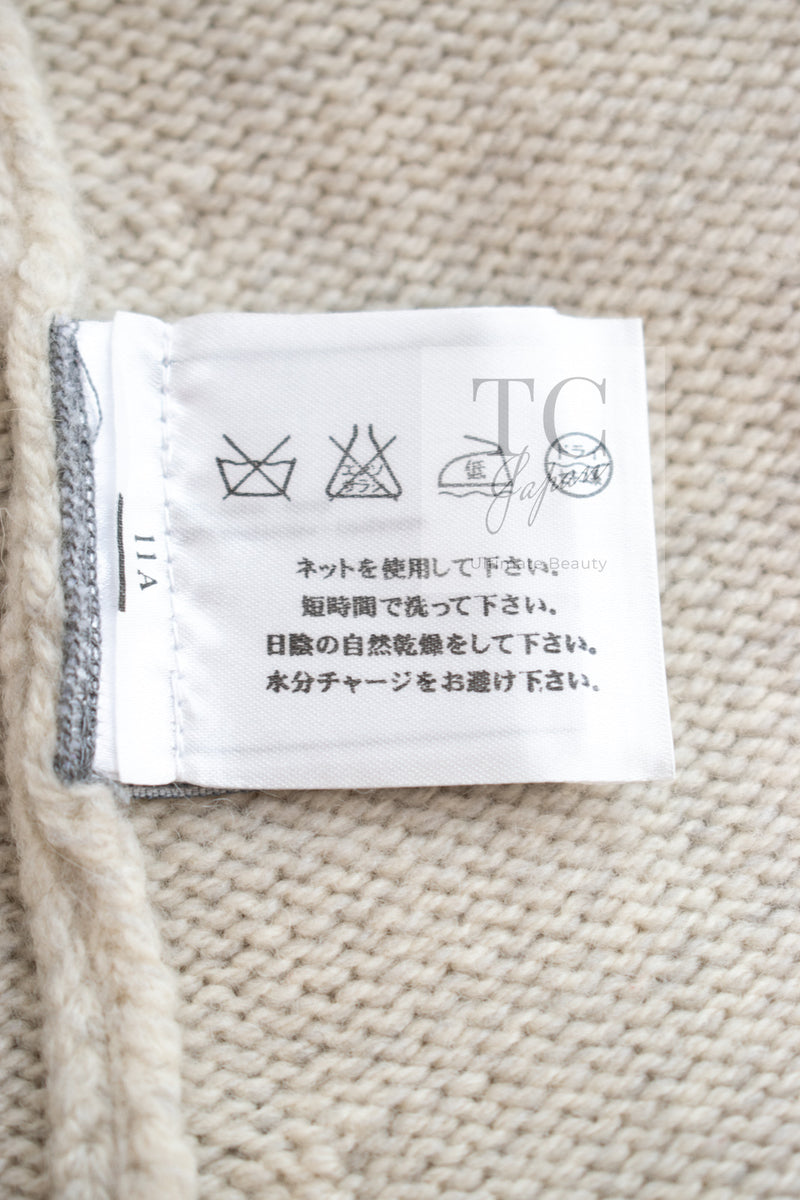 CHANEL 09A Beige Wool Cashmere CC Logo Knit Dress 34 シャネル ベージュ ウール カシミア CC ロゴ ニット ワンピース 即発