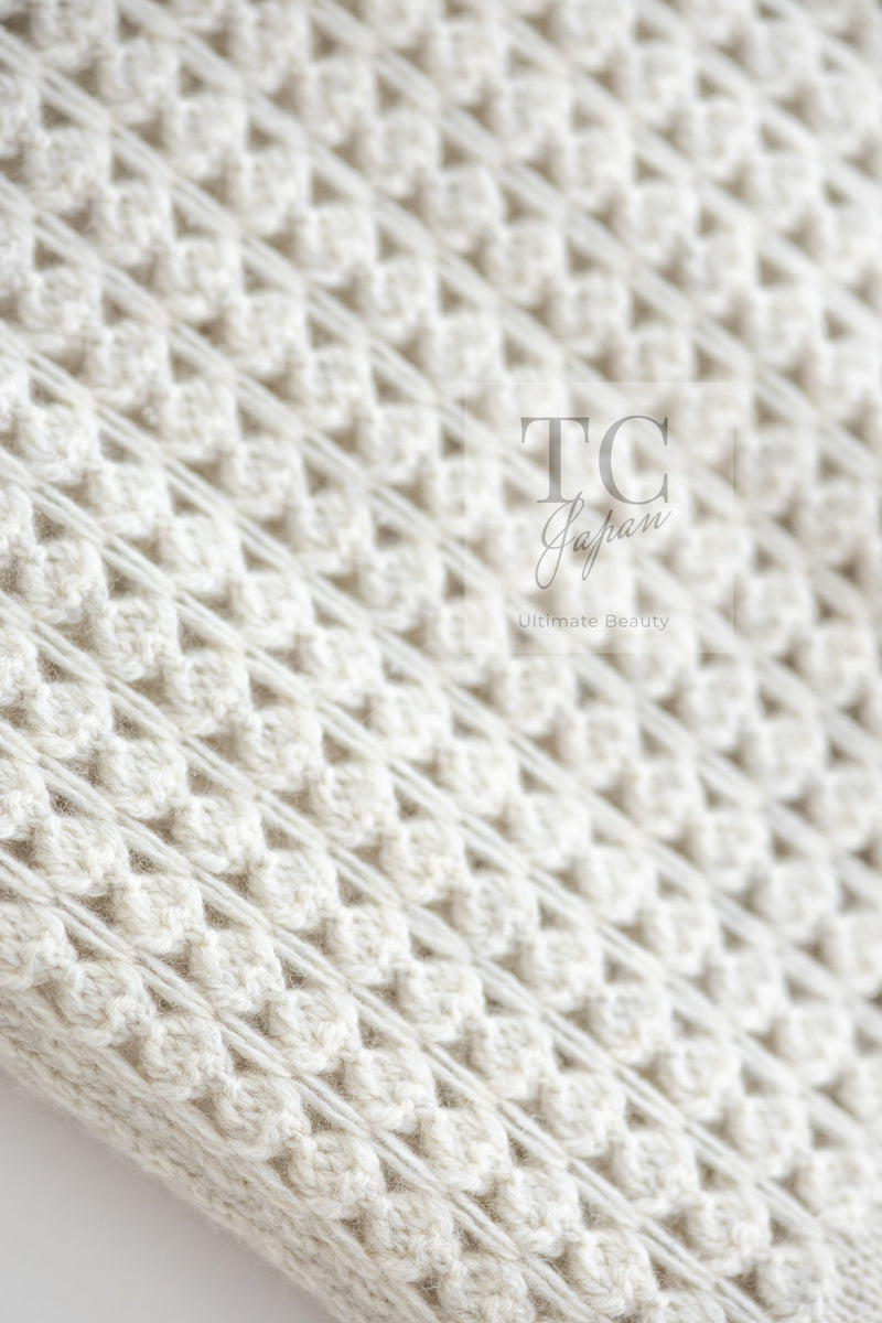 CHANEL 09A Beige Wool Cashmere CC Logo Knit Dress 34 シャネル ベージュ ウール カシミア CC ロゴ ニット ワンピース 即発