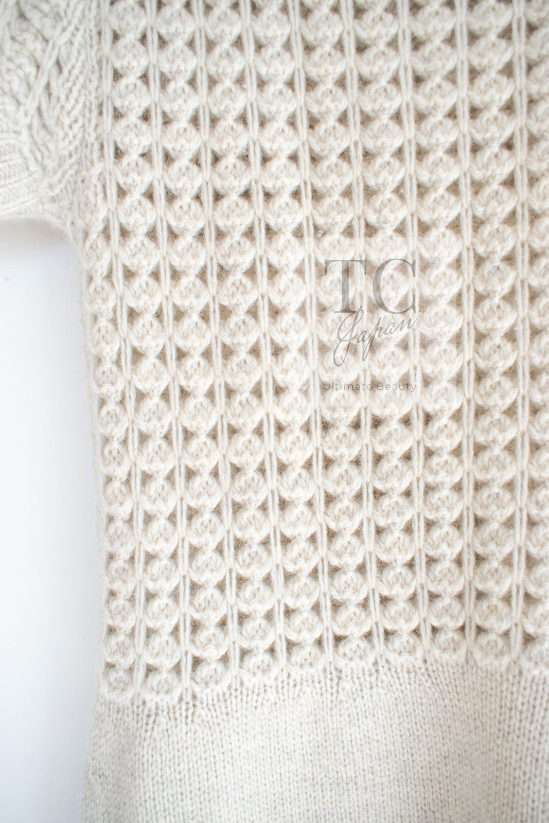 CHANEL 09A Beige Wool Cashmere CC Logo Knit Dress 34 シャネル ベージュ ウール カシミア CC ロゴ ニット ワンピース 即発