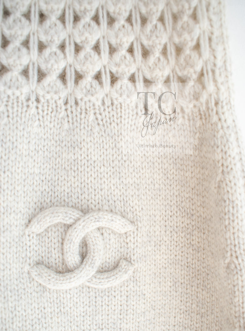 CHANEL 09A Beige Wool Cashmere CC Logo Knit Dress 34 シャネル ベージュ ウール カシミア CC ロゴ ニット ワンピース 即発