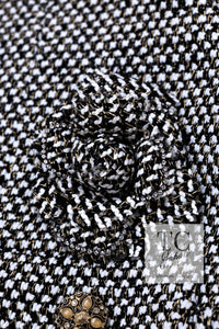 CHANEL 12PF Paris Bombay Black White Metallic Tweed Dress 38 シャネル ブラック ホワイト メタリック ツイード ワンピース 即発