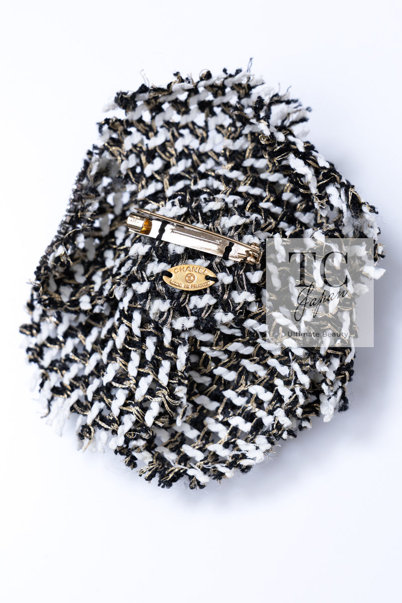 CHANEL 12PF Paris Bombay Black White Metallic Tweed Dress 38 シャネル ブラック ホワイト メタリック ツイード ワンピース 即発