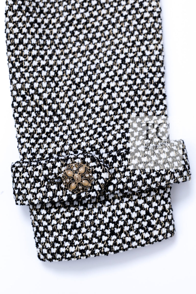 CHANEL 12PF Paris Bombay Black White Metallic Tweed Dress 38 シャネル ブラック ホワイト メタリック ツイード ワンピース 即発