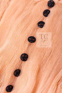 CHANEL 07PF Nude Beige Apricot Chiffon Black Ribbon Dress 34 36 シャネル ヌード ベージュ アプリコット シフォン ブラック リボン ワンピース 即発