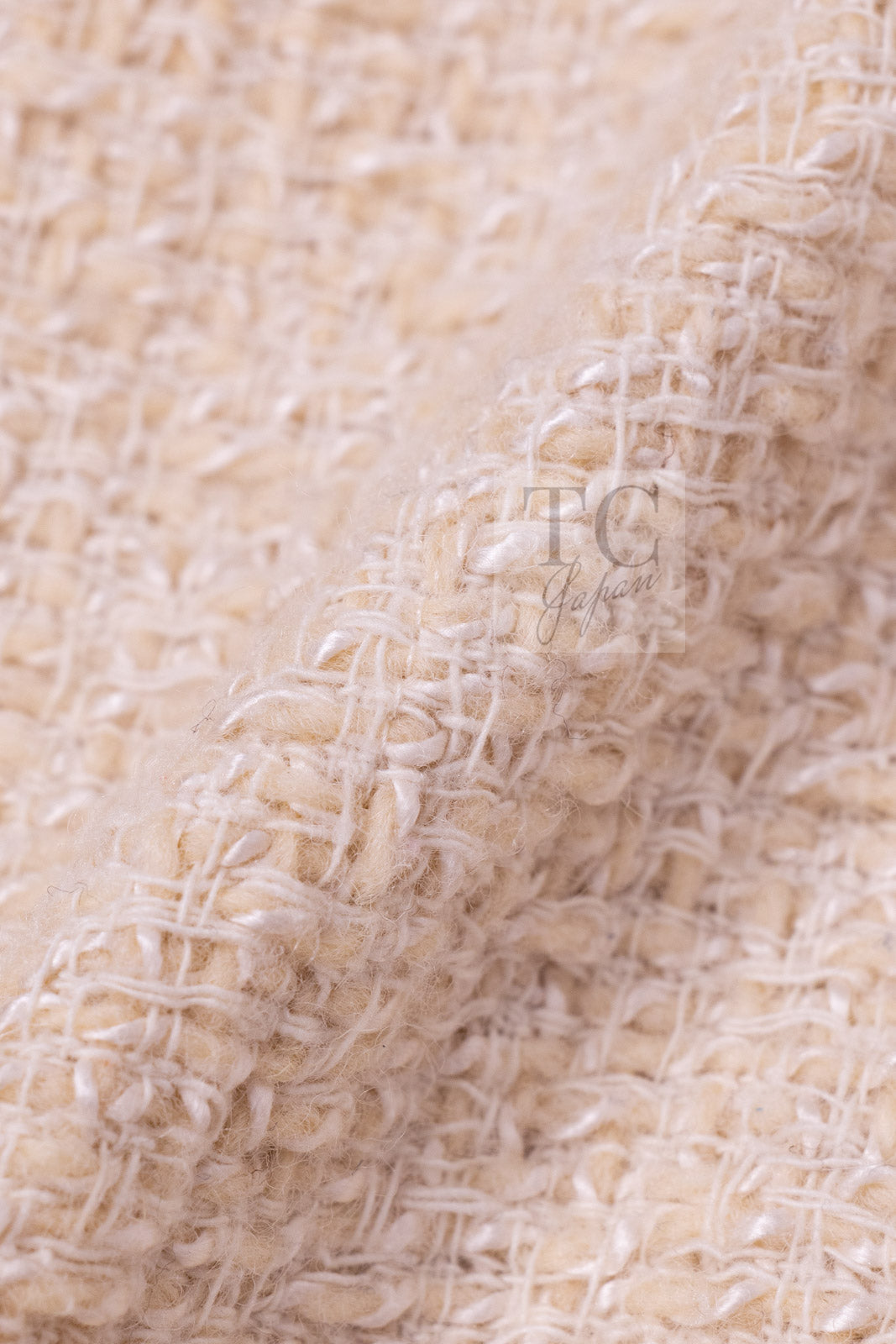 CHANEL Dress 11A Ivory Gold Chain Trim Wool Tweed 38 シャネル ワンピース アイボリー ゴールド チェーン トリム ウール ツイード