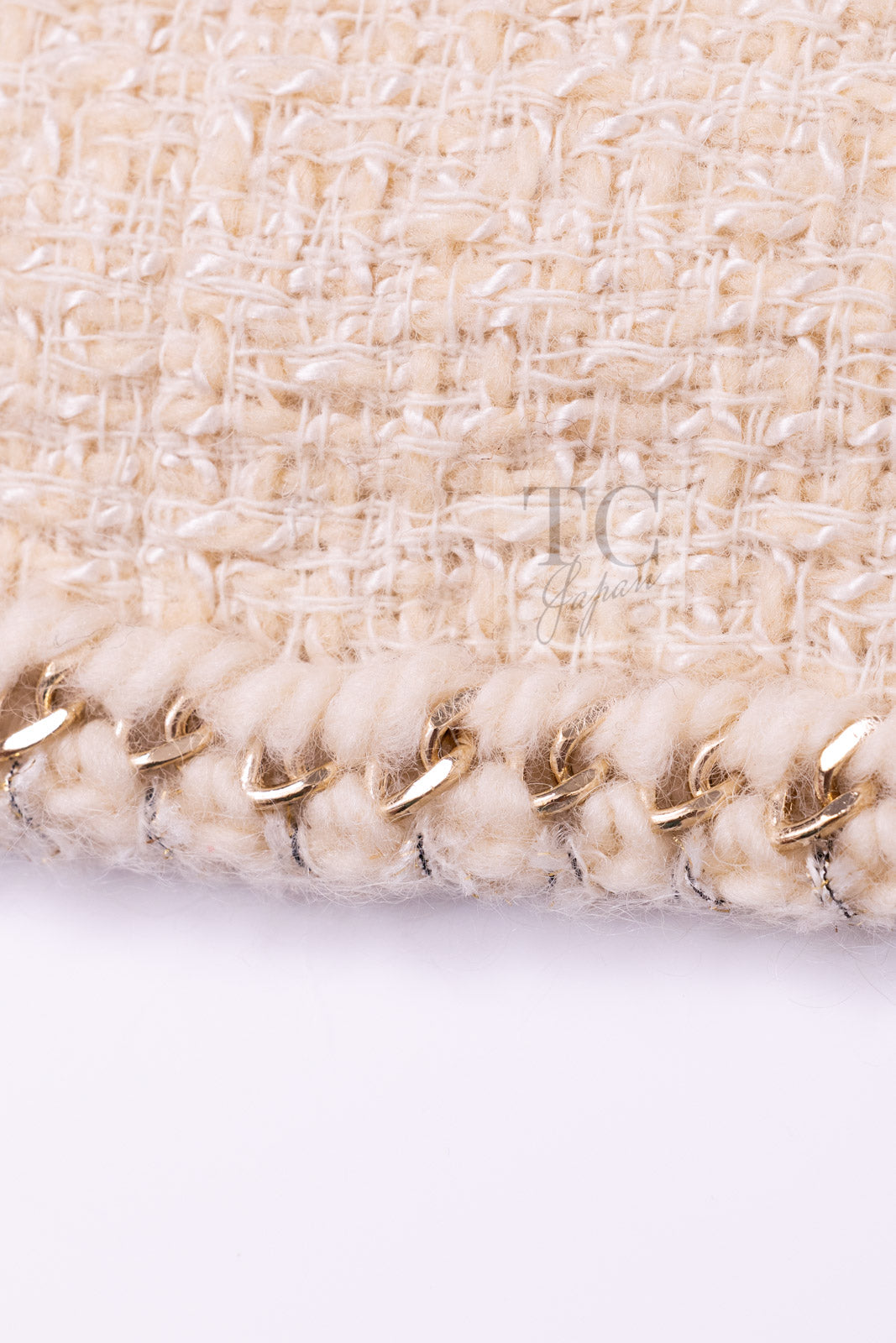CHANEL Dress 11A Ivory Gold Chain Trim Wool Tweed 38 シャネル ワンピース アイボリー ゴールド チェーン トリム ウール ツイード