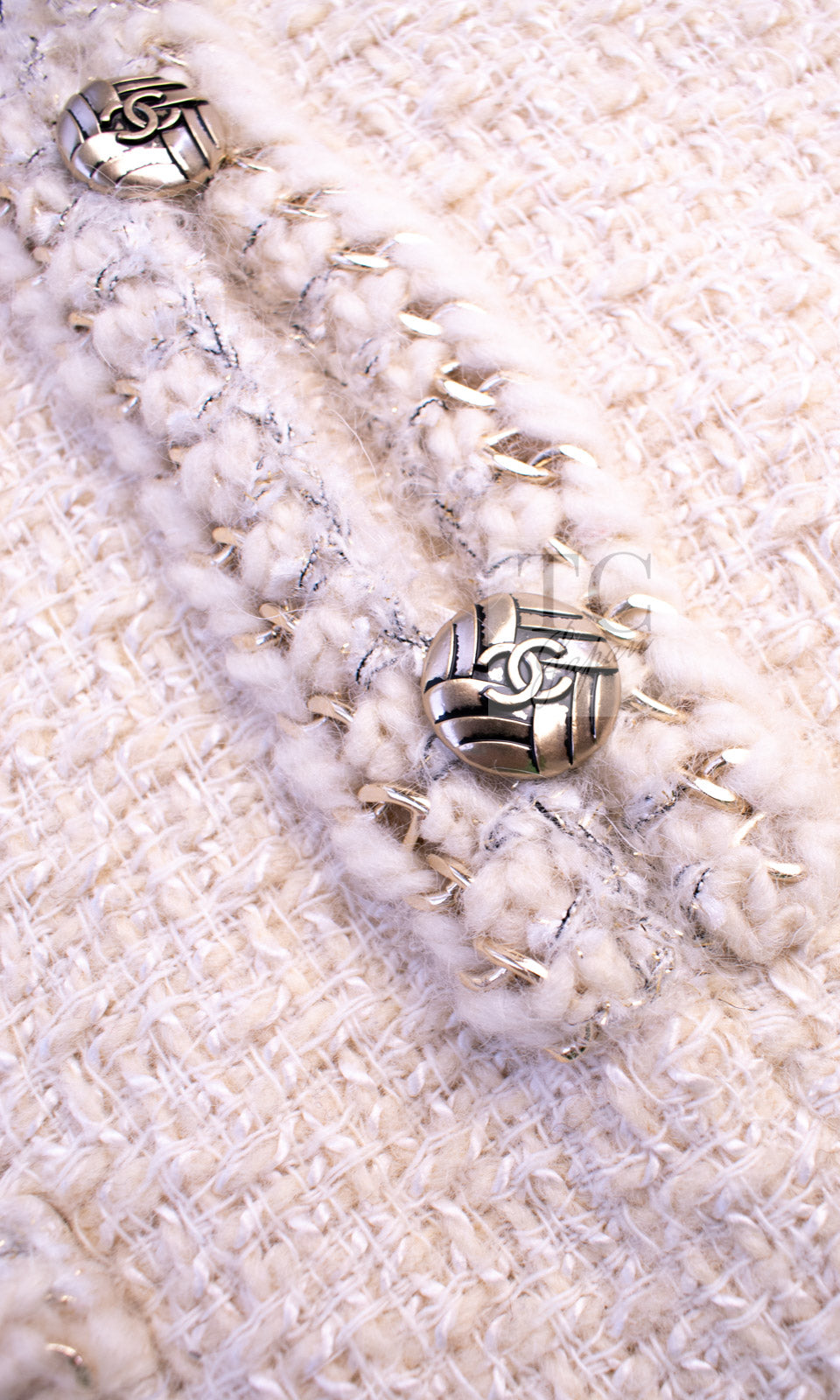 CHANEL Dress 11A Ivory Gold Chain Trim Wool Tweed 38 シャネル ワンピース アイボリー ゴールド チェーン トリム ウール ツイード