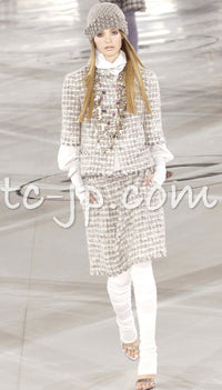 CHANEL 05A Gray Silver Mix Wool Tweed Skirt 36 シャネル グレー シルバー ふんわり ウール ツイード スカート 即発