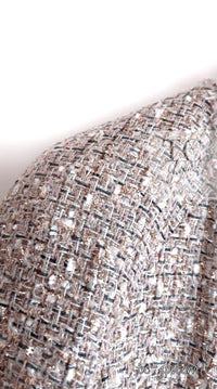 CHANEL 05S Beige Gold Silver Metallic Tweed Jacket Skirt Suit 44 46 シャネル ベージュ ゴールド メタリック ルサージュ ツイード ジャケット スカート スーツ 即発