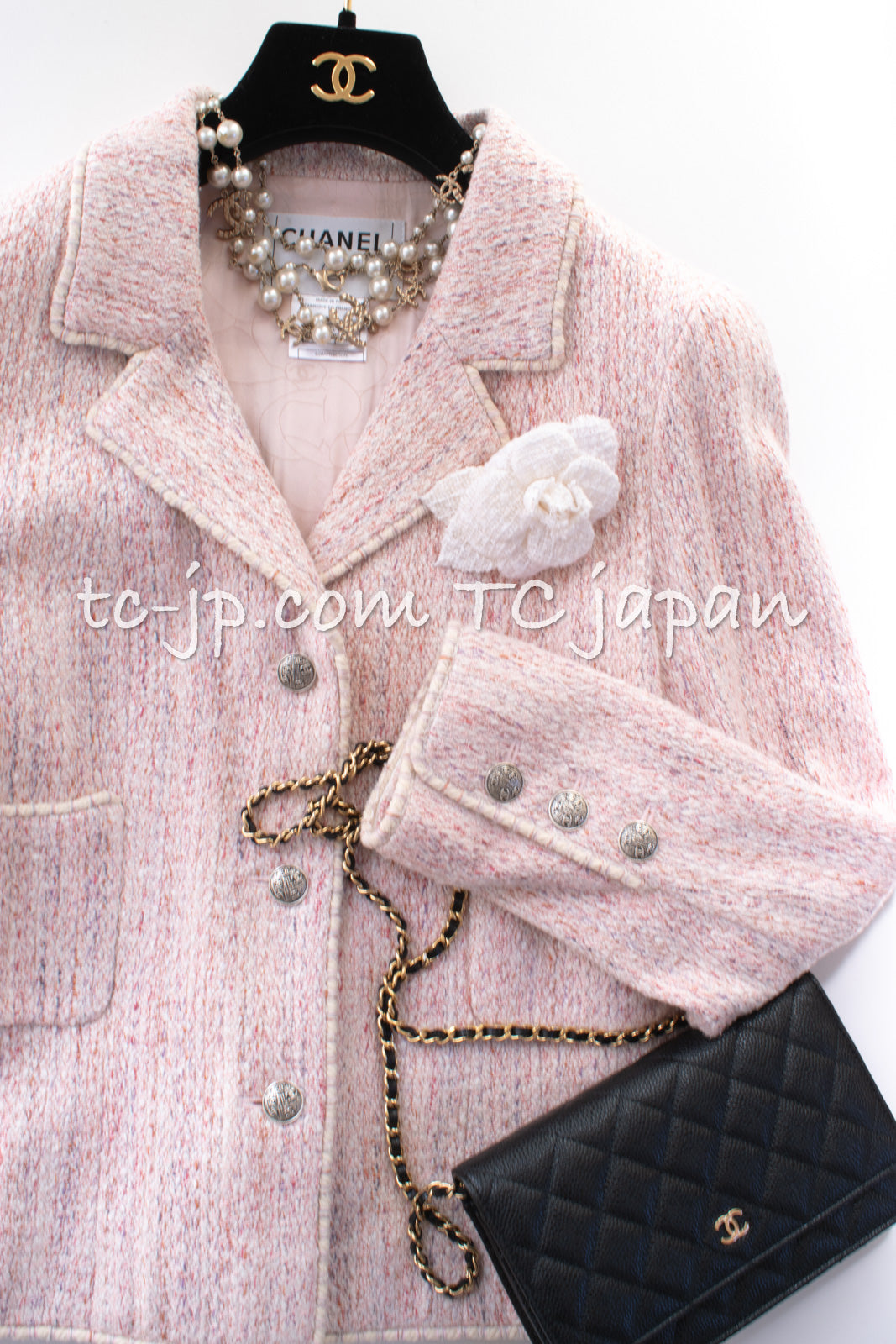 シャネル ジャケット CHANEL ピンク シルク コットン ツイード 05C Pink Silk Cotton Tweed Jacket – TC  JAPAN