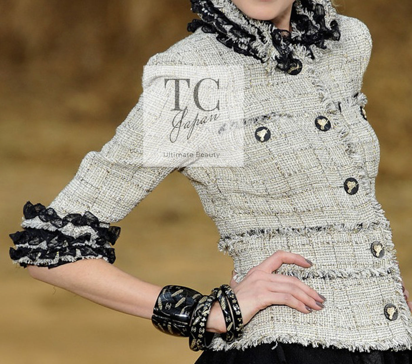 CHANEL 10S Beige Black Cotton Frilled Tweed Jacket 34 36-22
