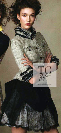 CHANEL 10S Beige Black Cotton Frilled Tweed Jacket 34 36-26