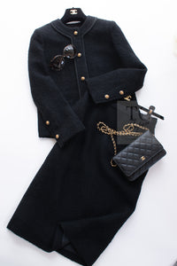 CHANEL Vintage Black Lion Buttons Tweed Jacket Skirt Suit 36 38 シャネル ヴィンテージ ブラック ライオンボタン ツイード ジャケット スカート スーツ 即発