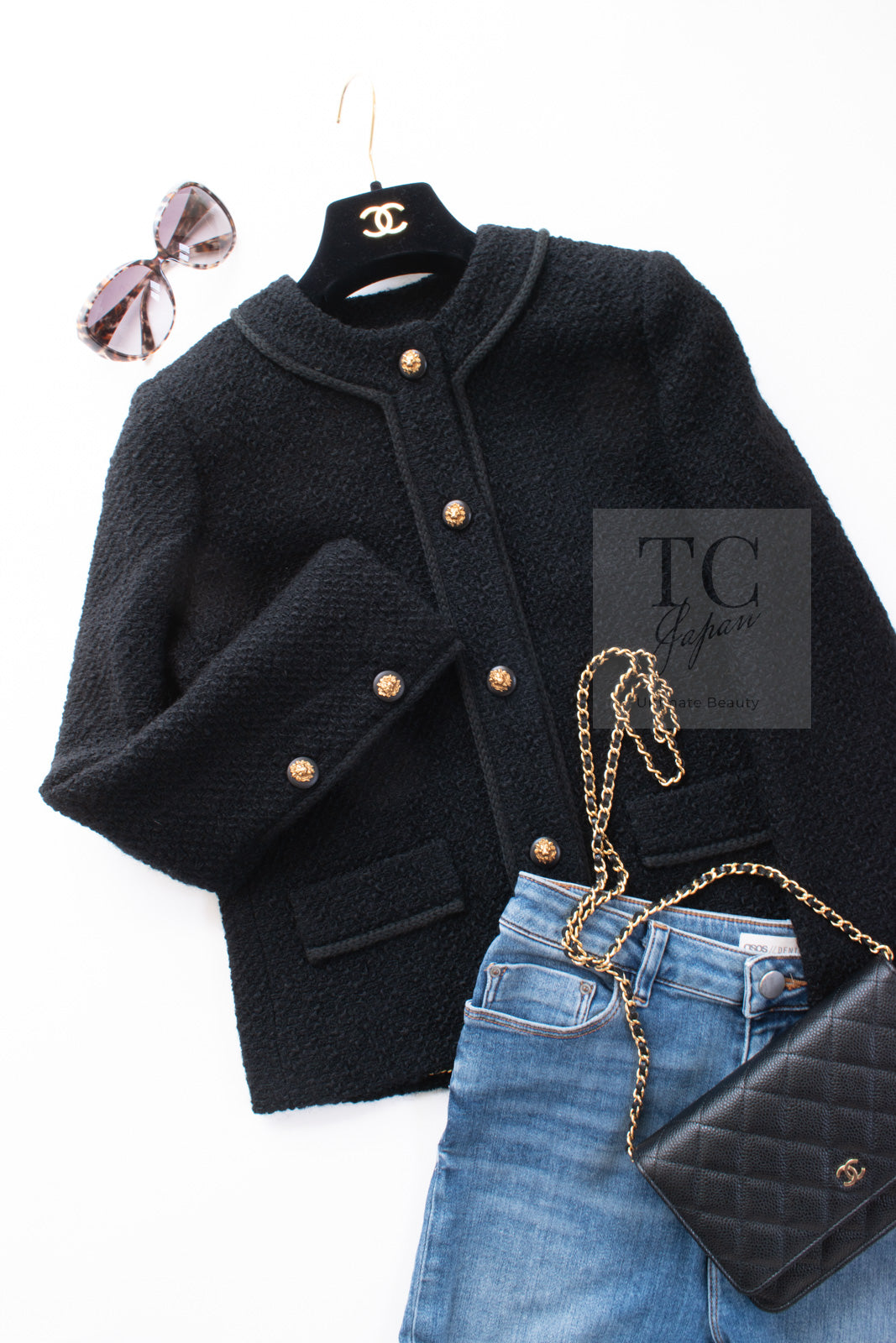 CHANEL Vintage Black Lion Buttons Tweed Jacket Skirt Suit 36 38 シャネル ヴィンテージ ブラック ライオンボタン ツイード ジャケット スカート スーツ 即発