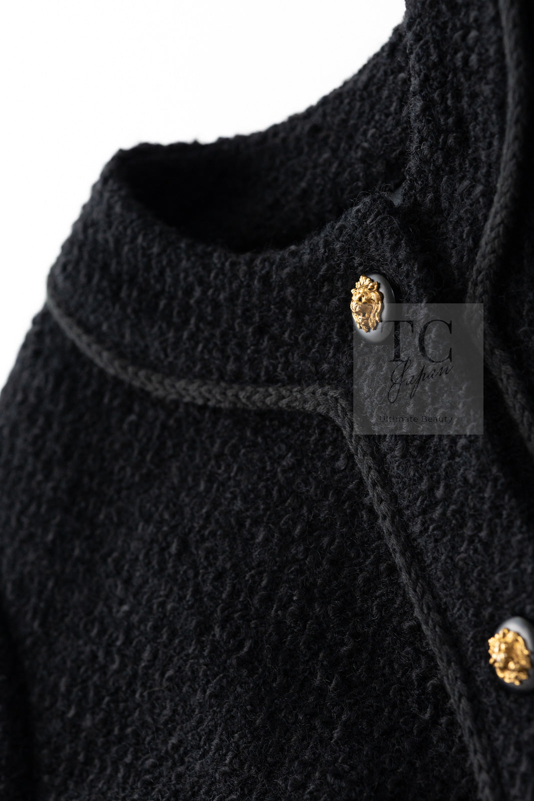 CHANEL Vintage Black Lion Buttons Tweed Jacket Skirt Suit 36 38 シャネル ヴィンテージ ブラック ライオンボタン ツイード ジャケット スカート スーツ 即発
