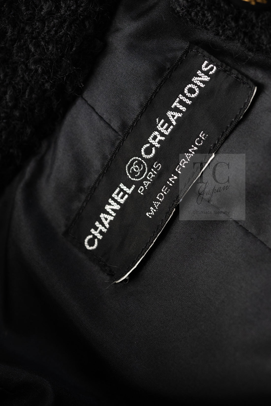 CHANEL Vintage Black Lion Buttons Tweed Jacket Skirt Suit 36 38 シャネル ヴィンテージ ブラック ライオンボタン ツイード ジャケット スカート スーツ 即発