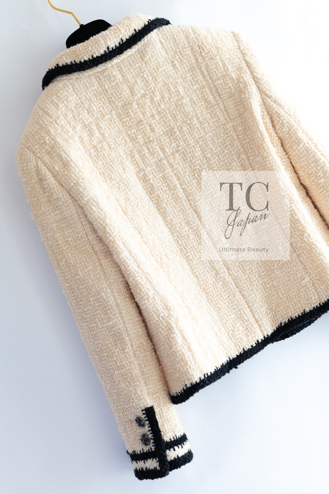 シャネル ジャケット スーツ CHANEL アイボリー ブラック トリミング