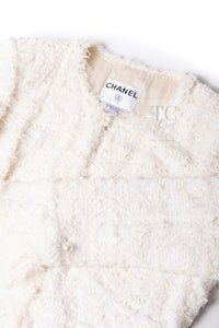 CHANEL 05S Ivory White Pearl Buttons Lesage Tweed Jacket Skirt Suit 40 42 シャネル アイボリー ホワイト パール CC ボタン ルサージュ ツイード ジャケット スカート スーツ 即発