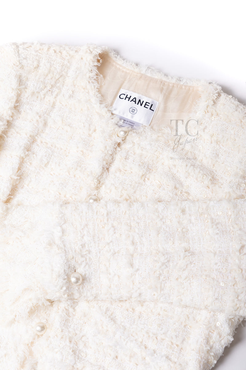 CHANEL 05S Ivory White Pearl Buttons Lesage Tweed Jacket Skirt Suit 40 42 シャネル アイボリー ホワイト パール CC ボタン ルサージュ ツイード ジャケット スカート スーツ 即発