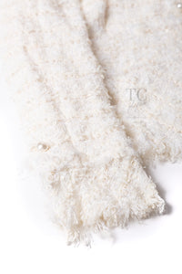 CHANEL 05S Ivory White Pearl Buttons Lesage Tweed Jacket Skirt Suit 40 42 シャネル アイボリー ホワイト パール CC ボタン ルサージュ ツイード ジャケット スカート スーツ 即発