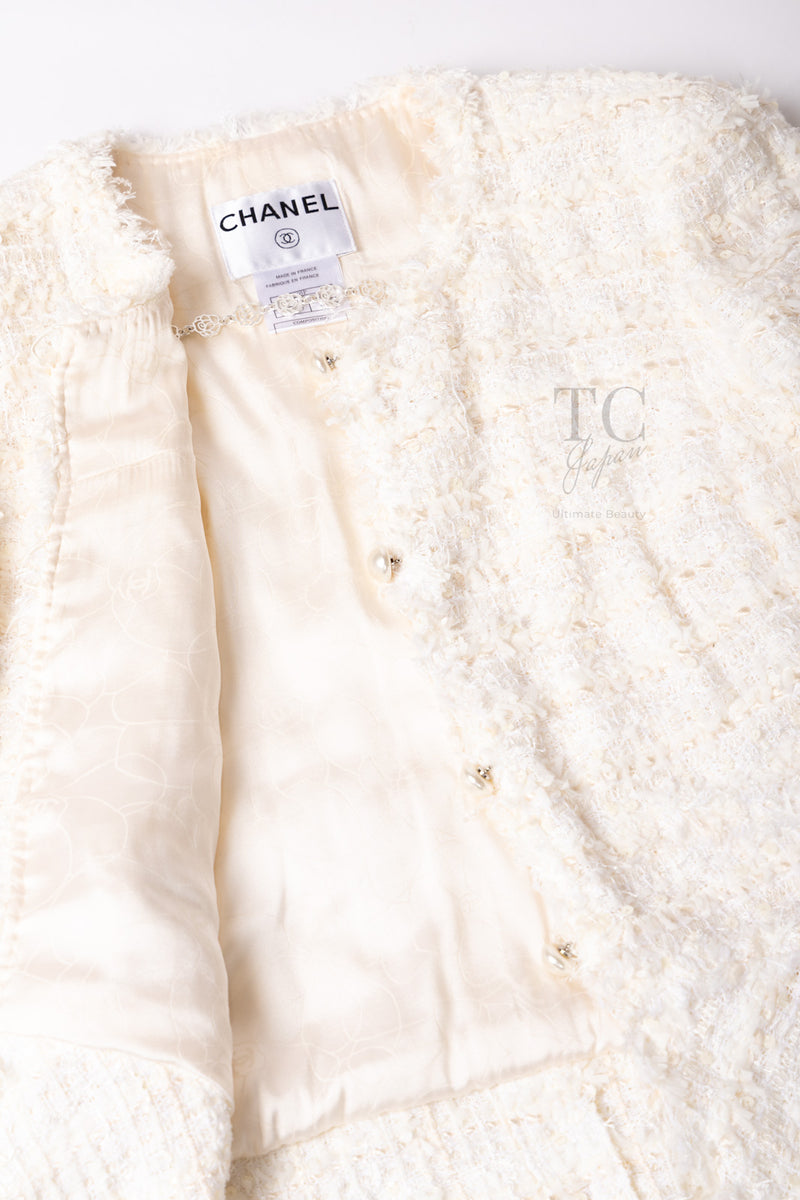CHANEL 05S Ivory White Pearl Buttons Lesage Tweed Jacket Skirt Suit 40 42 シャネル アイボリー ホワイト パール CC ボタン ルサージュ ツイード ジャケット スカート スーツ 即発